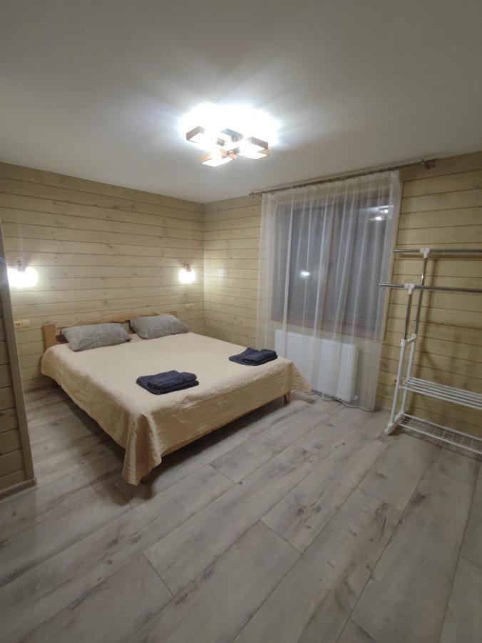 У Мирослави Pilipets Extérieur photo