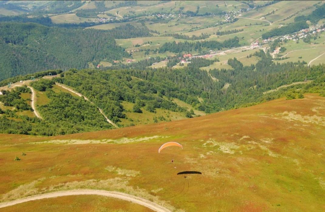 У Мирослави Pilipets Extérieur photo