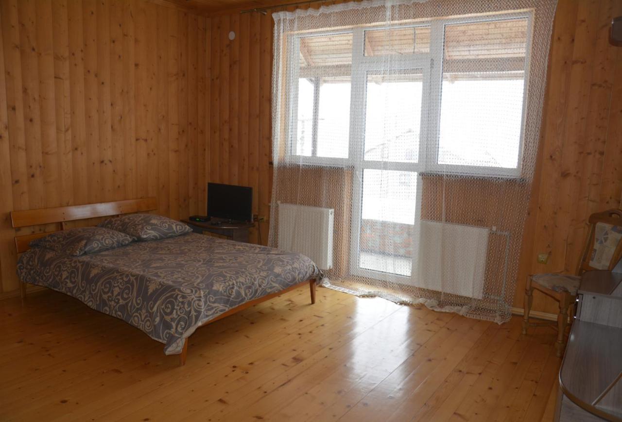 У Мирослави Pilipets Extérieur photo